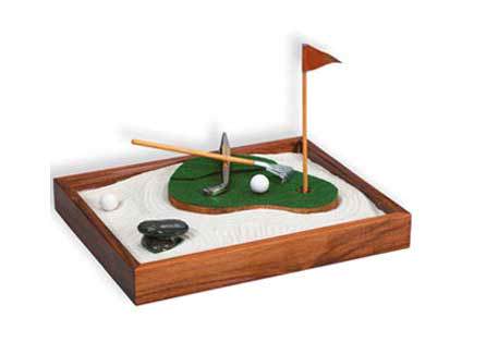Modell "Tiger Woods" © Annoying Funerals